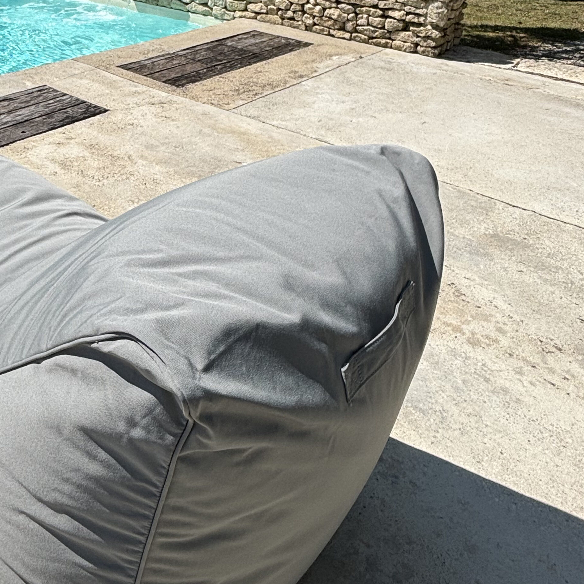 Pouf méridienne extérieure Romane Gris