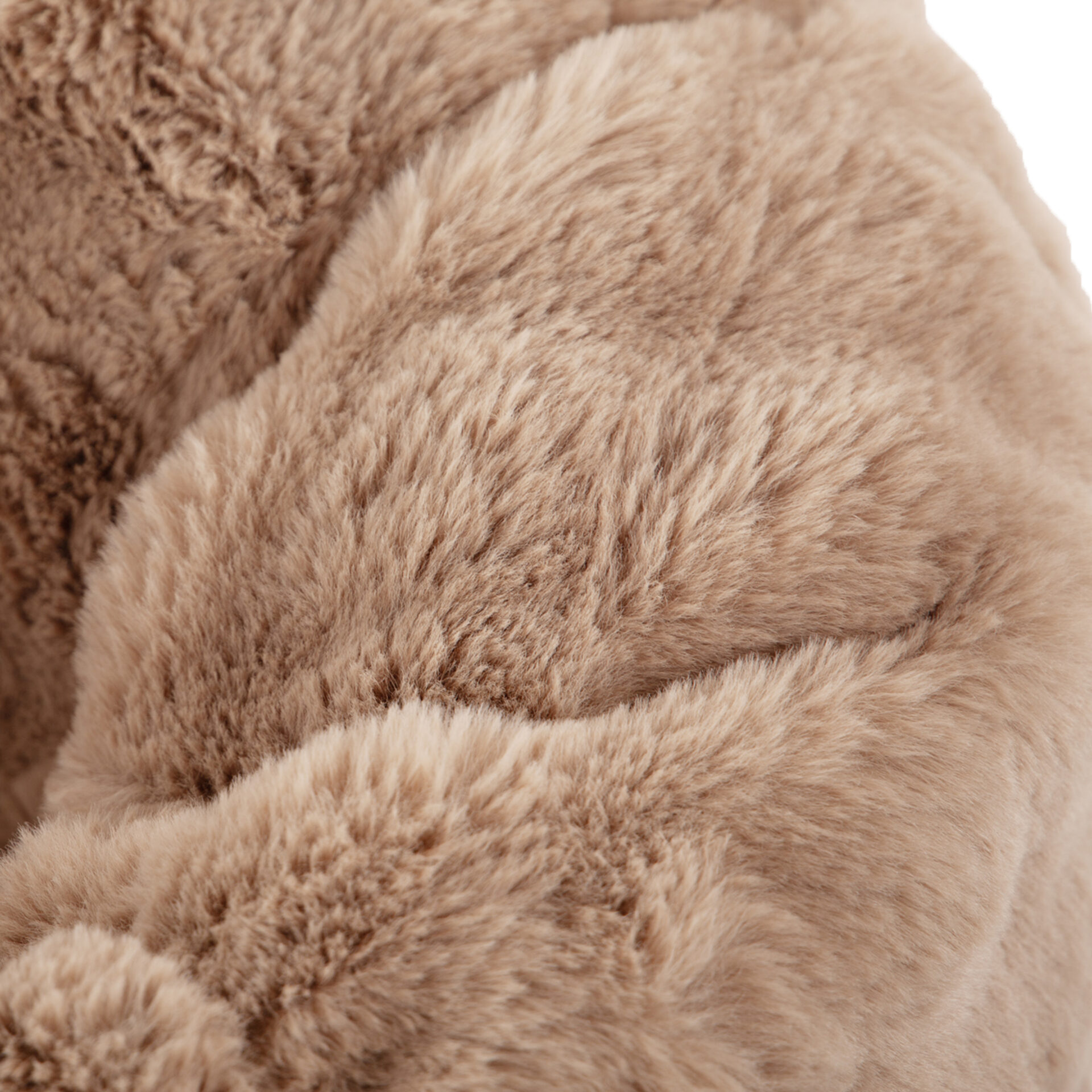 Fauteuil Pouf Nina Fausse Fourrure Effet Biscuit Camel